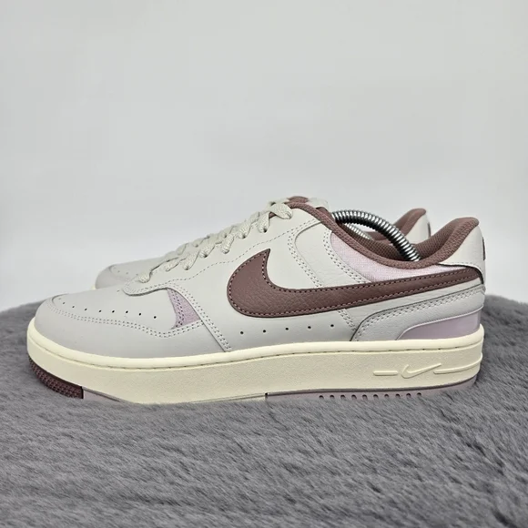 New Nike Gamma Force Light Bone Smokey Mauve Women's Shoes Size 10 - Picture 1 of 8